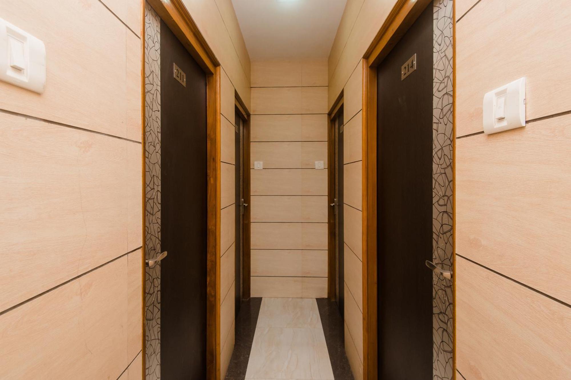 Hotel O Kamal Mumbai Kültér fotó